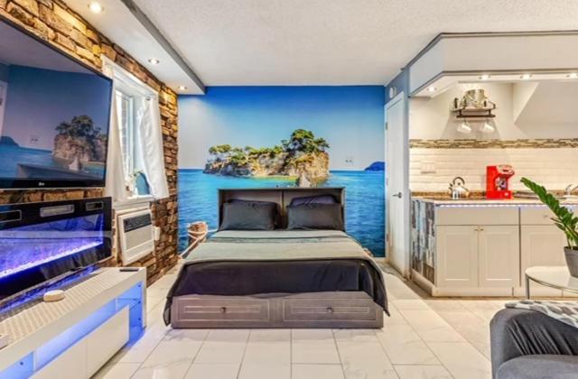 Brooklyn Spacious Space With Private Entrance, Bathroom, & Backyard - Full-Kitchen New York City Exterior photo