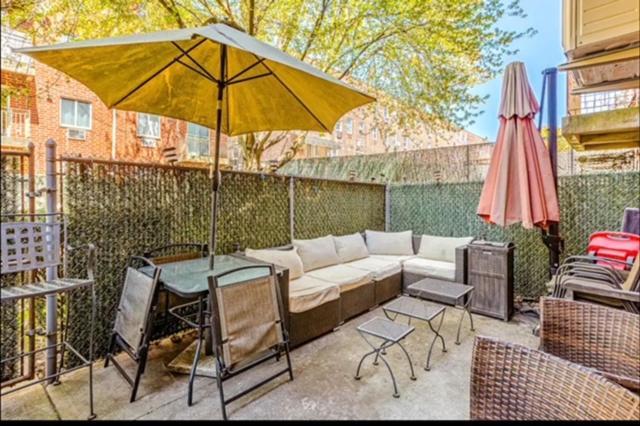 Brooklyn Spacious Space With Private Entrance, Bathroom, & Backyard - Full-Kitchen New York City Exterior photo